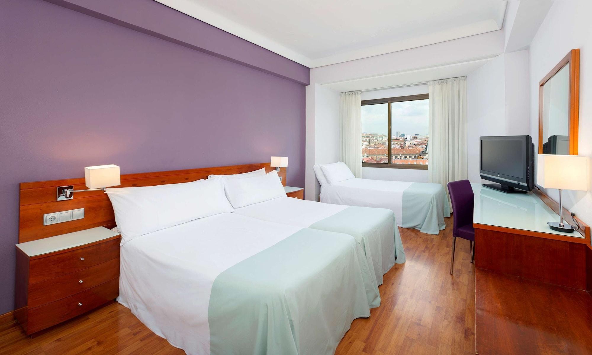 Hotel Madrid Centro, Affiliated By Melia Exterior photo