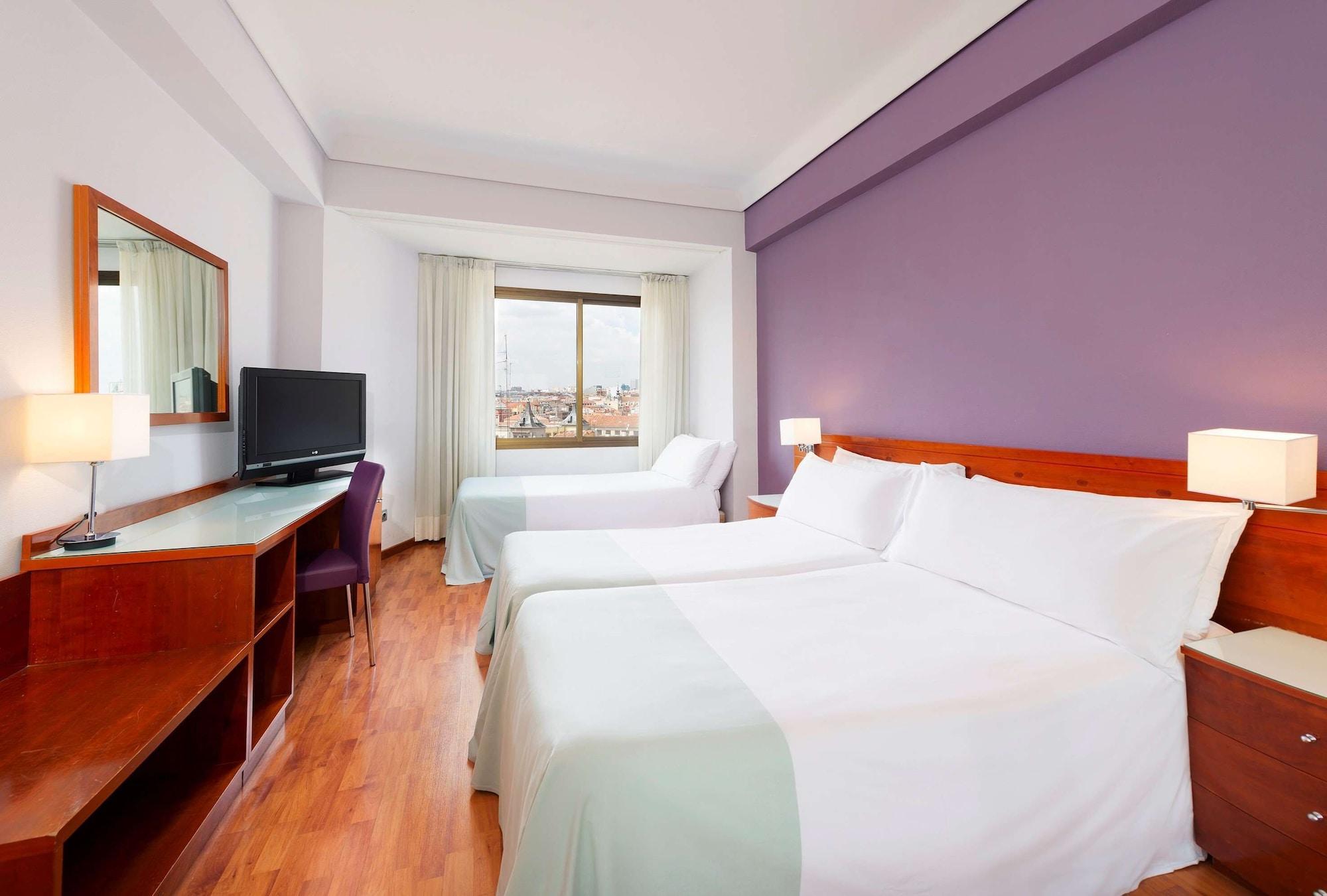 Hotel Madrid Centro, Affiliated By Melia Exterior photo