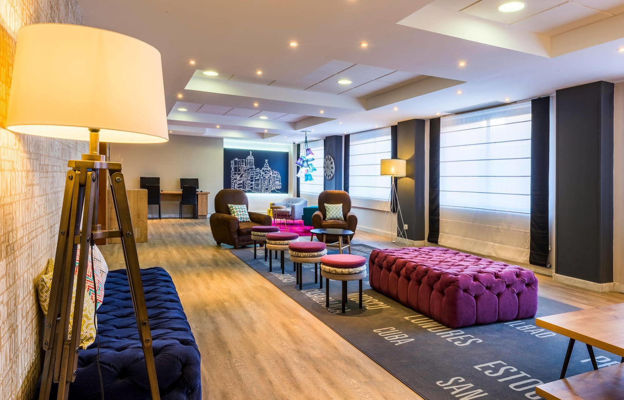 Hotel Madrid Centro, Affiliated By Melia Exterior photo